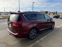 Used 2017  Chrysler Pacifica 4d Wagon Limited at AutoSmart Spirit Lake near Okoboji&comma; IA