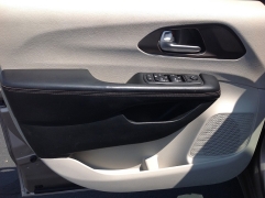 Used 2018  Chrysler Pacifica 4d Wagon Touring L at AutoSmart Algona near Algona&comma; IA