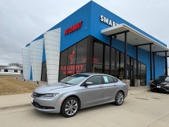 Used 2015  Chrysler 200 4d Sedan S V6 at AutoSmart Spirit Lake near Okoboji&comma; IA