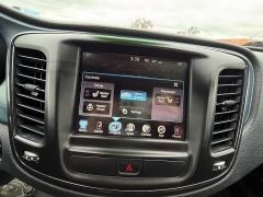 Used 2015  Chrysler 200 4d Sedan S V6 at AutoSmart Spirit Lake near Okoboji&comma; IA