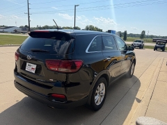 Used 2019  Kia Sorento 4d SUV FWD L at AutoSmart Spirit Lake near Okoboji&comma; IA