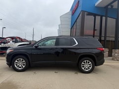 Used 2019  Chevrolet Traverse 4d SUV AWD LT Cloth w&sol;1LT at AutoSmart Spirit Lake near Okoboji&comma; IA