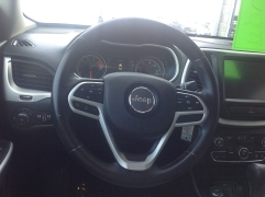 Used 2017  Jeep Cherokee 4d SUV 4WD Latitude V6 at AutoSmart Algona near Algona&comma; IA