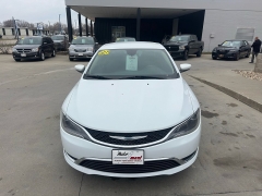 Used 2016  Chrysler 200 4d Sedan LX at AutoSmart Fort Dodge near Fort Dodge&comma; IA