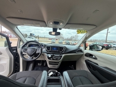 Used 2020  Chrysler Pacifica 4d Wagon Touring at AutoSmart Spirit Lake near Okoboji&comma; IA