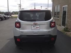 Used 2018  Jeep Renegade 4d SUV FWD Latitude at AutoSmart Algona near Algona, IA