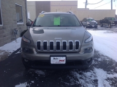 Used 2017  Jeep Cherokee 4d SUV 4WD Latitude V6 at AutoSmart Algona near Algona&comma; IA