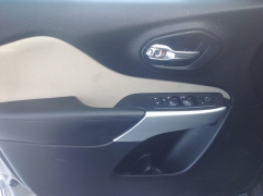 Used 2017  Jeep Cherokee 4d SUV 4WD Latitude V6 at AutoSmart Algona near Algona&comma; IA