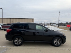Used 2019  Nissan Pathfinder 4d SUV FWD SV at AutoSmart Spirit Lake near Okoboji&comma; IA