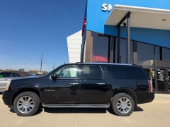 Used 2007  GMC Yukon XL 1500 SUV 4WD Denali at AutoSmart Spirit Lake near Spirit Lake&comma; IA