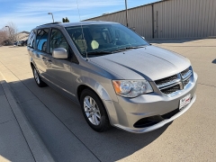 Used 2016  Dodge Grand Caravan 4d Wagon SXT at AutoSmart Spirit Lake near Okoboji&comma; IA
