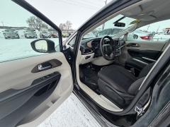 Used 2018  Chrysler Pacifica 4d Wagon L at AutoSmart Spirit Lake near Okoboji, IA