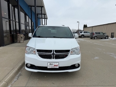 Used 2019  Dodge Grand Caravan 4d Wagon SXT at AutoSmart Spirit Lake near Okoboji, IA