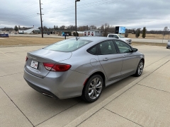 Used 2015  Chrysler 200 4d Sedan S V6 at AutoSmart Spirit Lake near Okoboji&comma; IA