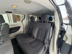 Used 2018  Chrysler Pacifica 4d Wagon L at AutoSmart Spirit Lake near Okoboji, IA