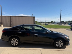 Used 2020  Nissan Altima 4d Sedan AWD 2&period;5L S at AutoSmart Spirit Lake near Okoboji&comma; IA