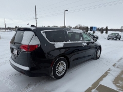 Used 2018  Chrysler Pacifica 4d Wagon L at AutoSmart Spirit Lake near Okoboji, IA