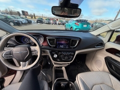 Used 2017  Chrysler Pacifica 4d Wagon Limited at AutoSmart Spirit Lake near Okoboji&comma; IA