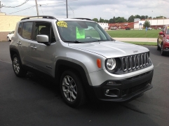 Used 2018  Jeep Renegade 4d SUV FWD Latitude at AutoSmart Algona near Algona, IA