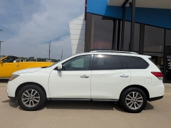 Used 2016  Nissan Pathfinder 4d SUV 4WD S at AutoSmart Spirit Lake near Okoboji&comma; IA