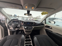 Used 2018  Chrysler Pacifica 4d Wagon L at AutoSmart Spirit Lake near Okoboji, IA