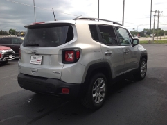 Used 2018  Jeep Renegade 4d SUV FWD Latitude at AutoSmart Algona near Algona, IA