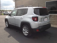 Used 2018  Jeep Renegade 4d SUV FWD Latitude at AutoSmart Algona near Algona, IA