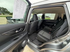 Used 2018  Nissan Rogue 4d SUV AWD SV at AutoSmart Spirit Lake near Okoboji&comma; IA