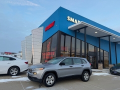  2017 Jeep Cherokee 4d SUV 4WD Sport V6 at AutoSmart Spirit Lake near Okoboji&comma; IA