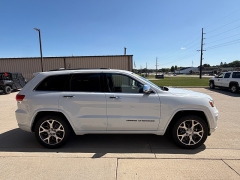 Used 2019  Jeep Grand Cherokee 4d SUV 4WD Overland V6 at AutoSmart Spirit Lake near Okoboji&comma; IA