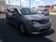 Used 2018  Chrysler Pacifica 4d Wagon Touring L at AutoSmart Algona near Algona&comma; IA
