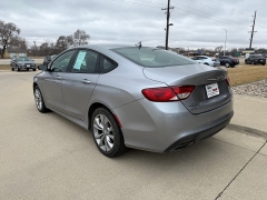 Used 2015  Chrysler 200 4d Sedan S V6 at AutoSmart Spirit Lake near Okoboji&comma; IA