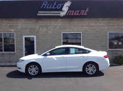 Used 2015  Chrysler 200 4d Sedan Limited I4 at AutoSmart Algona near Algona&comma; IA
