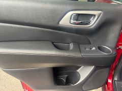Used 2020 Nissan Pathfinder 4d SUV 4WD SL at Royal Car Center near Philadelphia, PA