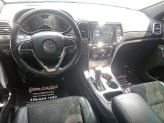 Used 2020 Jeep Grand Cherokee 4d SUV 4WD Laredo at Peters Auto Mall near High Point, NC