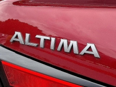 Used 2024 Nissan Altima 2.5 SV Sedan at Peters Auto Mall near High Point, NC