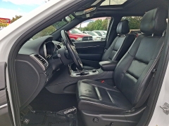 Used 2020  Jeep Grand Cherokee 4d SUV 4WD Limited V6 at Peters Auto Mall near High Point&comma; NC