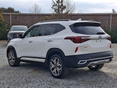 Used 2021  Kia Seltos 4d SUV AWD SX Turbo at Peters Auto Mall near High Point&comma; NC