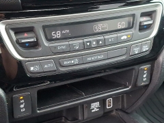 Used 2019  Honda Ridgeline Crew Cab AWD RTL-E at Peters Auto Mall near High Point&comma; NC