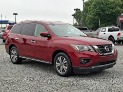  2019 Nissan Pathfinder 4d SUV FWD SL at Peters Auto Mall near High Point, NC