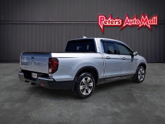 Used 2017  Honda Ridgeline Crew Cab FWD RTL at Peters Auto Mall near High Point&comma; NC