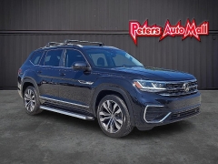  2021 Volkswagen Atlas 2021.5 3.6L V6 SEL R-Line FWD at Peters Auto Mall near High Point, NC