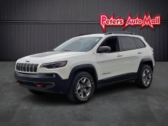 Used 2019  Jeep Cherokee 4d SUV 4WD Trailhawk 3&period;2L at Peters Auto Mall near High Point&comma; NC