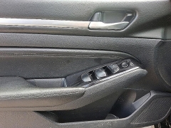 Used 2021 Nissan Altima 2.5 SV Sedan at Peters Auto Mall near High Point, NC