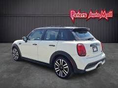 Used 2022  MINI Hardtop 4 Door Cooper S FWD at Peters Auto Mall near High Point&comma; NC