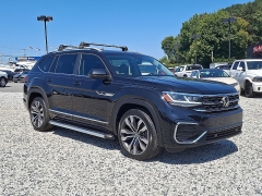  2021 Volkswagen Atlas 2021.5 3.6L V6 SEL R-Line FWD at Peters Auto Mall near High Point, NC