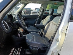 Used 2017 FIAT 500L 4d Wagon Trekking at Peters Auto Mall near High Point, NC