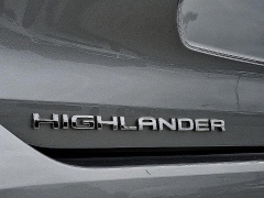 Used 2022  Toyota Highlander Limited AWD at Peters Auto Mall near High Point&comma; NC