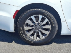 Used 2023 Chrysler Pacifica Hybrid Limited FWD at Peters Auto Mall near High Point, NC
