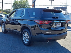 Used 2023  Chevrolet Traverse FWD 4dr LS w&sol;1LS at Peters Auto Mall near High Point&comma; NC